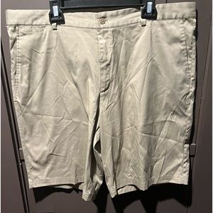 Nike Dri Fit Tan Standard Fit Golf Shorts New Size 40 $30